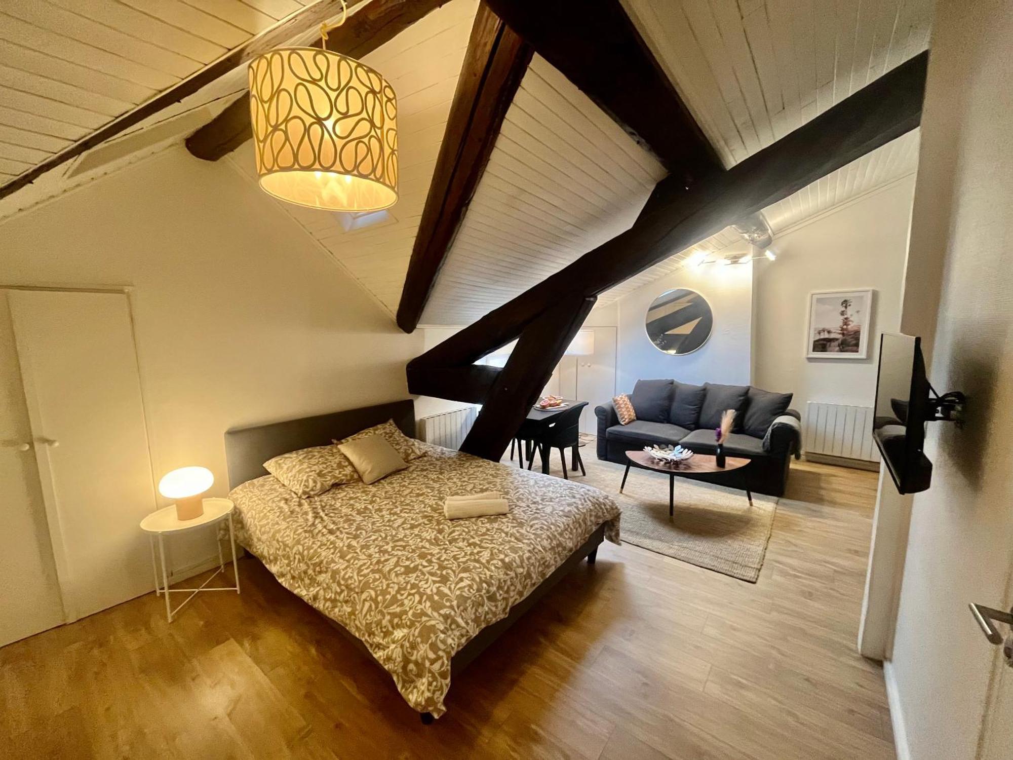 Suite Polka Лион Экстерьер фото